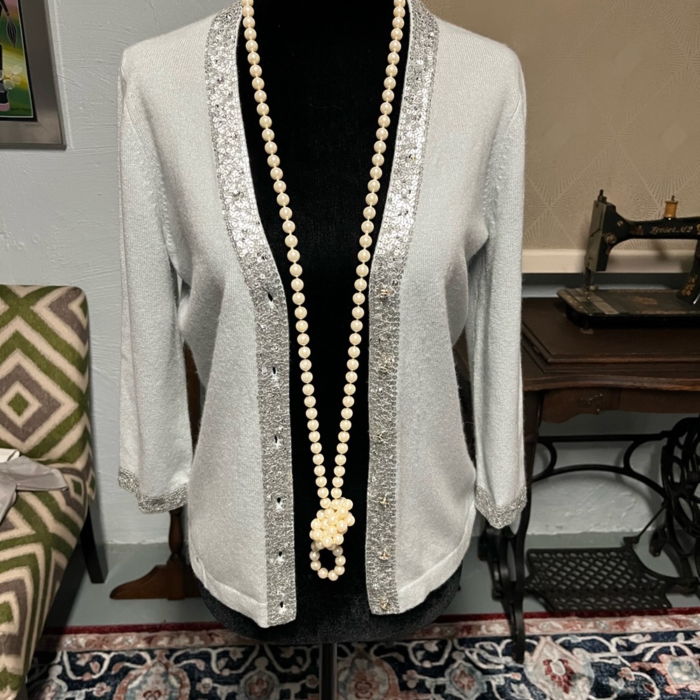 Saks Fifth Avenue Grey Silver Light Blue Cardigan 💯% Cashmere